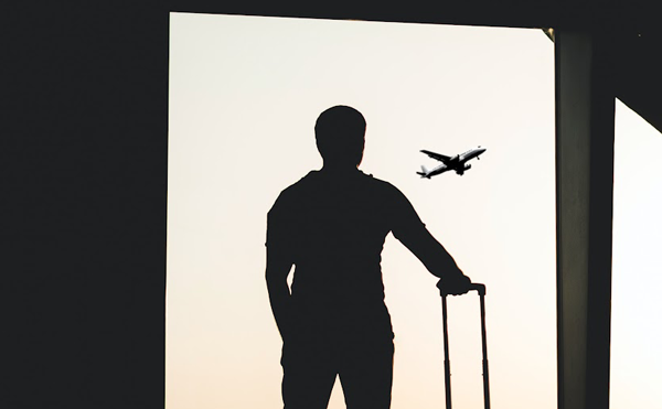 elfbar nachfüll pod läuft aus Can You Take Vapes or E-Cigarettes on Airplanes? – UK Traveller's Guid– MCR  Vapes